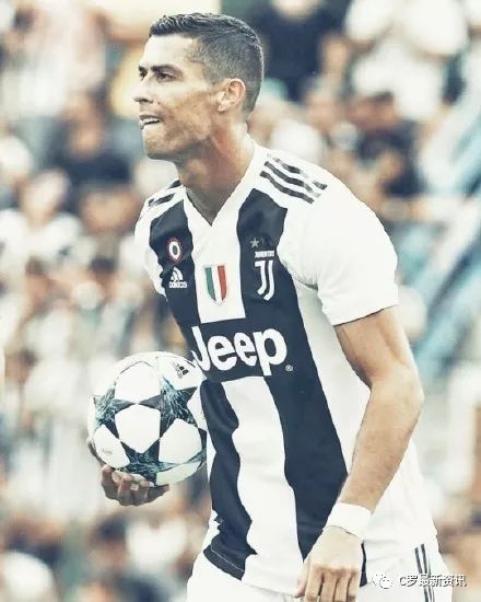 篮球湖人球星时隔两周复出，全场掌声雷动（湖人巨星两周后回归，主场掌声如雷）