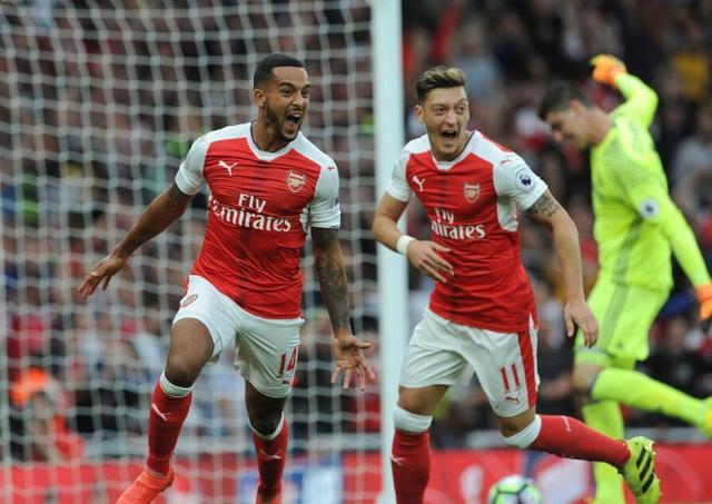 传记作者：亚马尔早期对莱万很不满，后来明白对方是想帮自己（传记作者：亚马尔起初不满莱万，后来才明白对方是在帮自己）