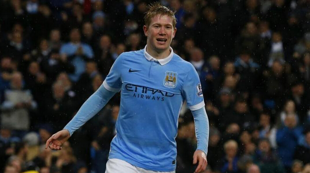 他踢得太聪明了（他踢球太有脑子了）